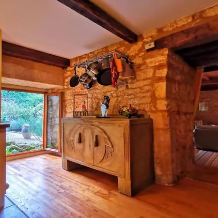 La Fermette, Le Banquet Aux Eyzies Holiday home